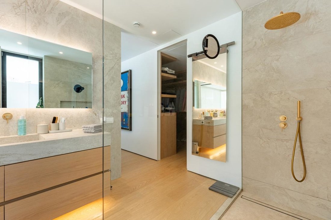 Apartment in Vouliagmeni, Attica, Greece 5 - 14886217