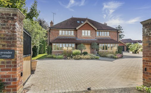 House in Lower Shiplake, Shiplake, England 1