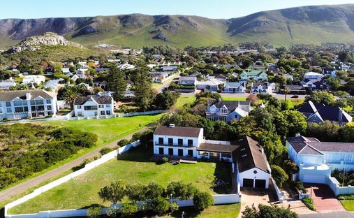 Terreno in Fernkloof Estate, Provincia del Capo Occidentale, Sudafrica 1