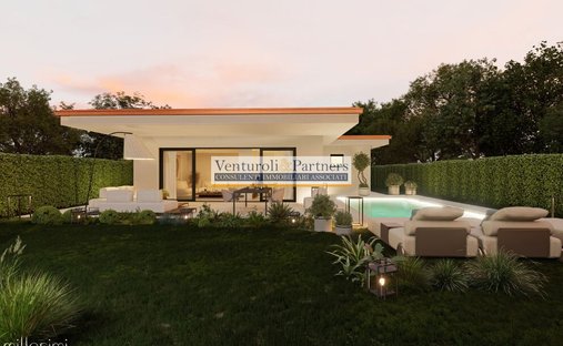 Villa in Manerba del Garda, Lombardy, Italy 1