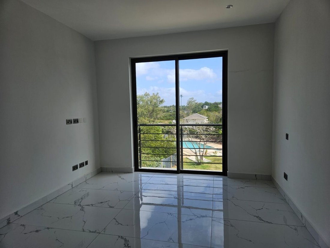 Penthouse in Grand Baie, Rivière du Rempart District, Mauritius 2 - 17136321