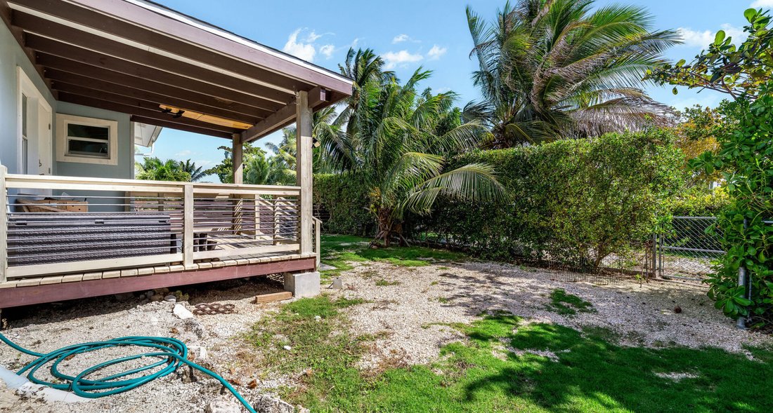 House in Savannah, Bodden Town, Cayman Islands 4 - 17135541