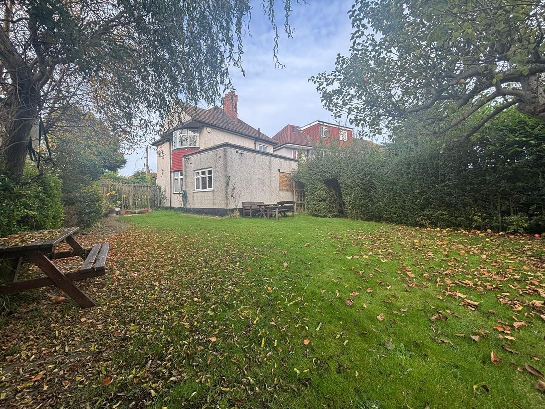 House in Charing Cross, Westminster, England 2 - 17133258