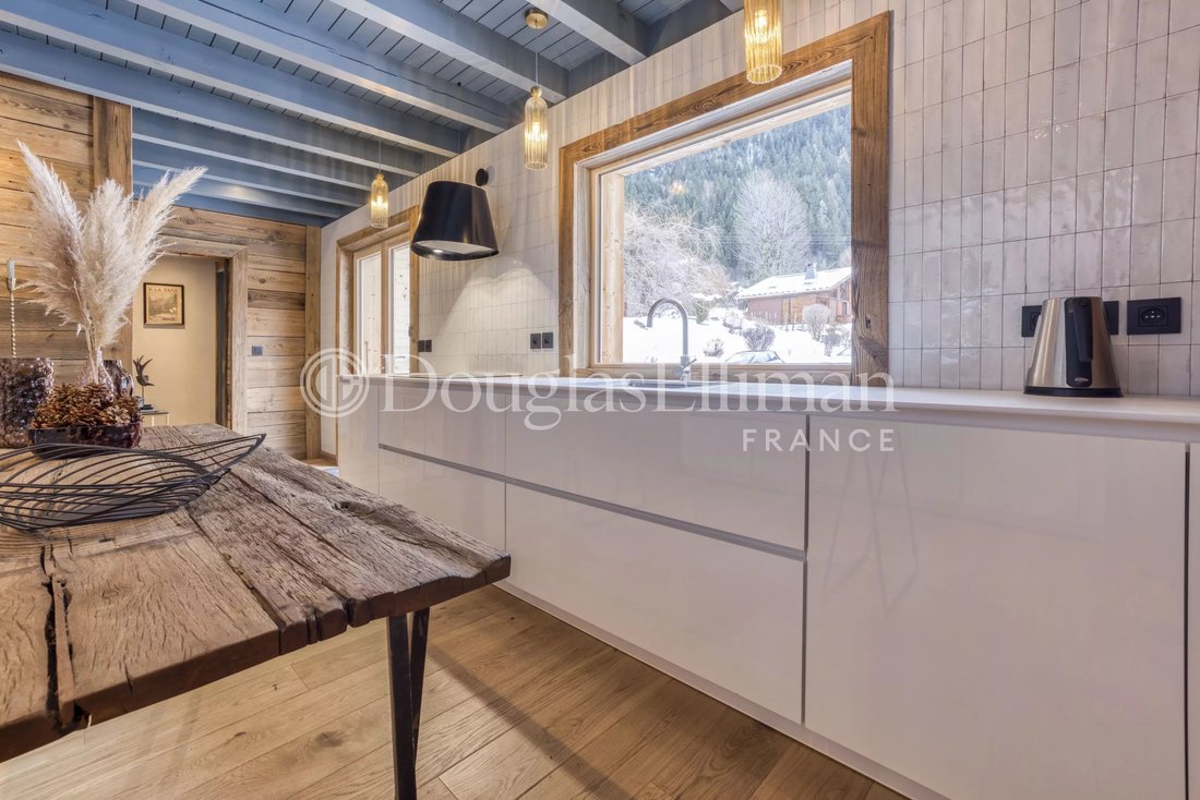 Chalet in Les Houches, Auvergne-Rhône-Alpes, France 4 - 17134237