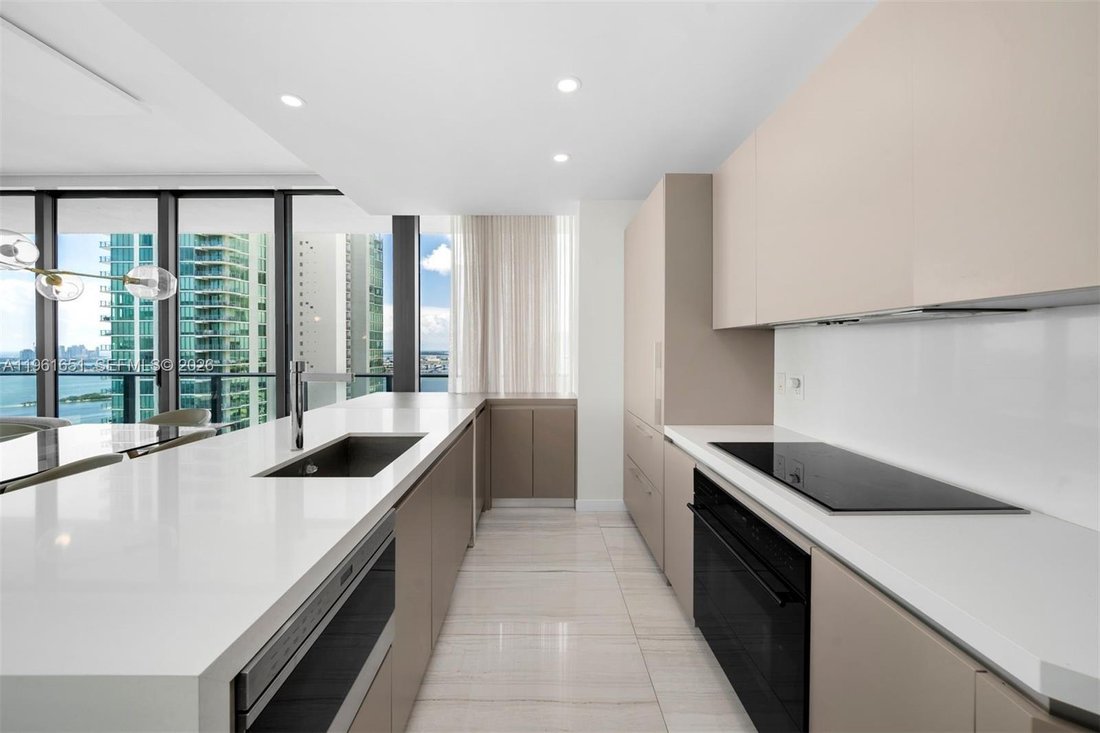 Condo in Miami, Florida, United States 5 - 17136208