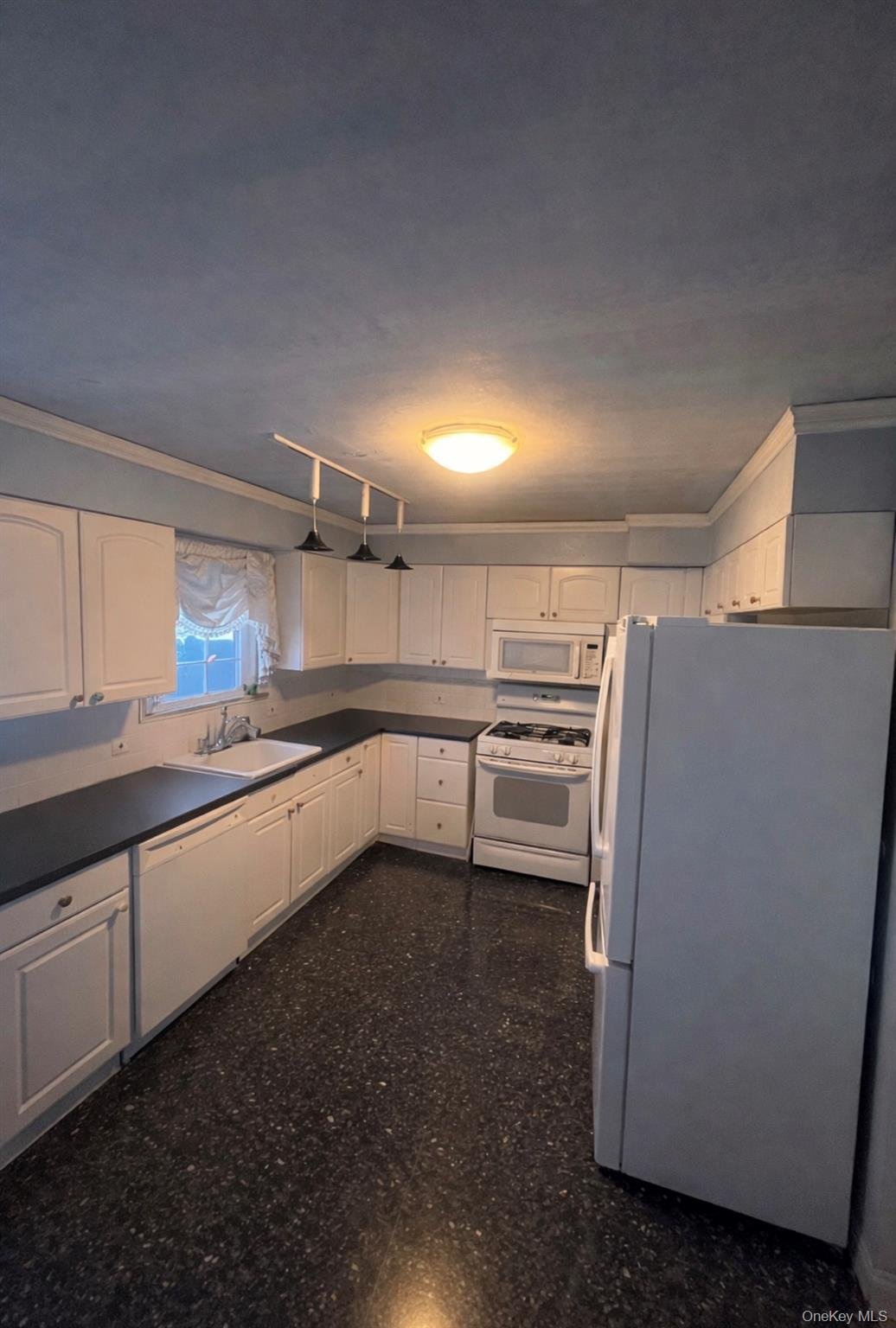 House in Valley Stream, New York, United States 3 - 17135054
