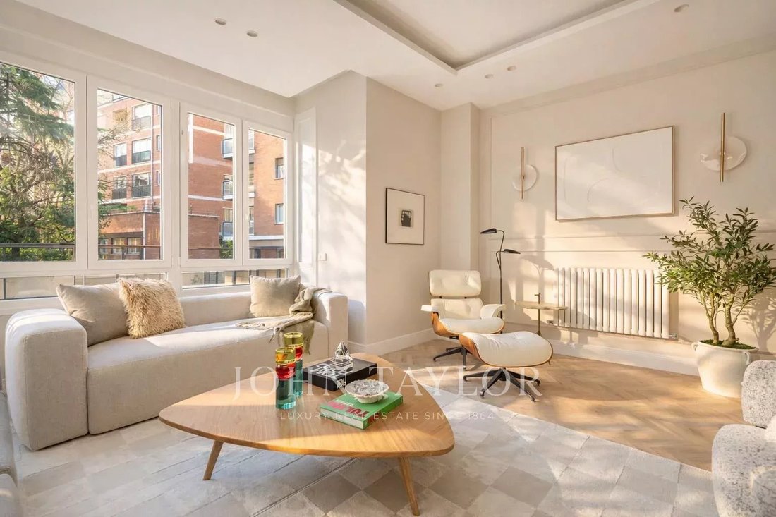 Apartment in Chamberi, Madrid, Spain 1 - 17133612