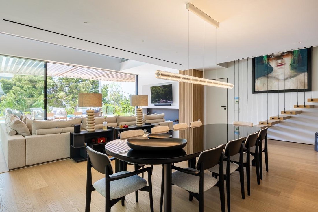 Apartment in Vouliagmeni, Attica, Greece 3 - 14886217