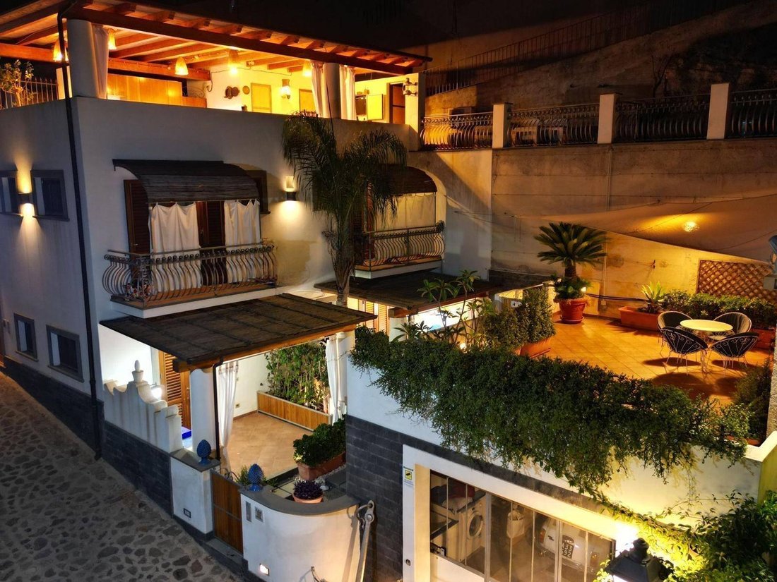 Villa in Lipari, Sicily, Italy 5 - 17136764