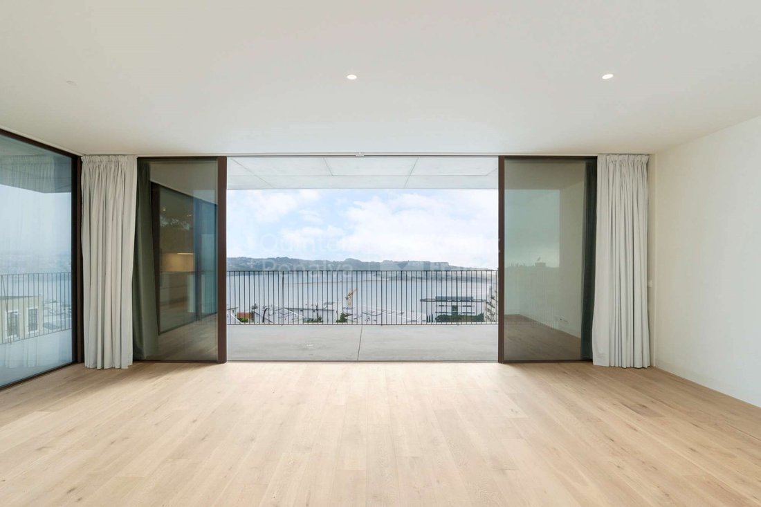 Apartment in Lordelo do Ouro e Massarelos, Porto District, Portugal 2 - 15033889