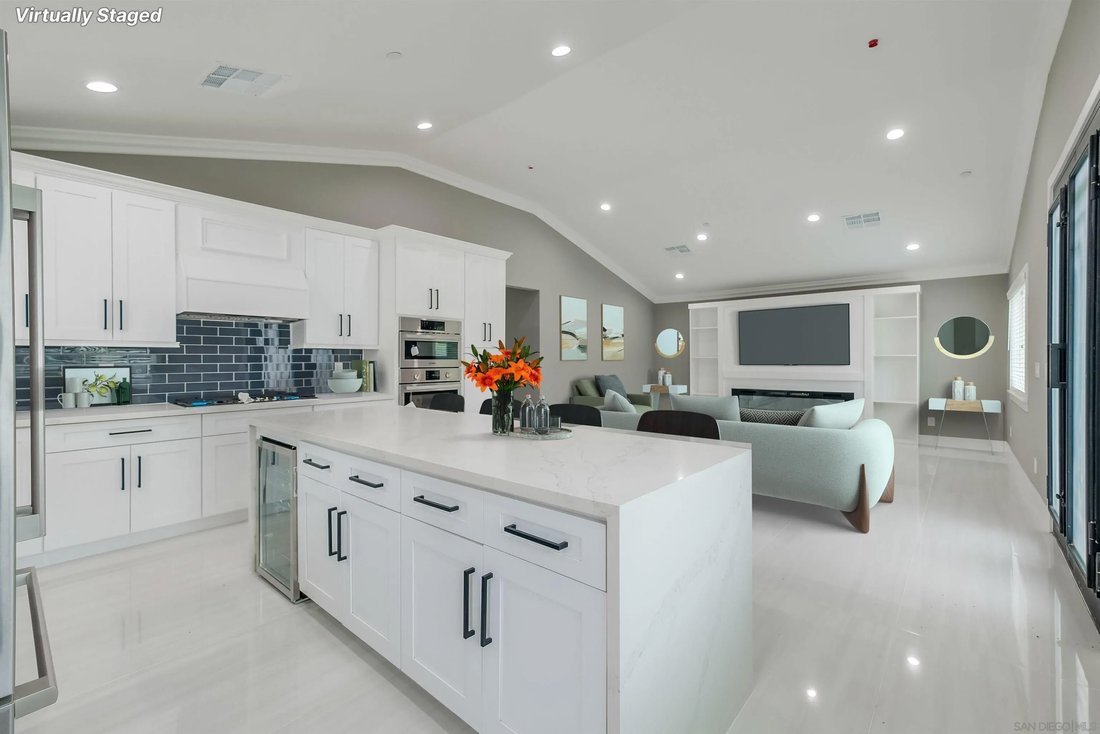 Los Angeles, California, United States 1 - 17135702