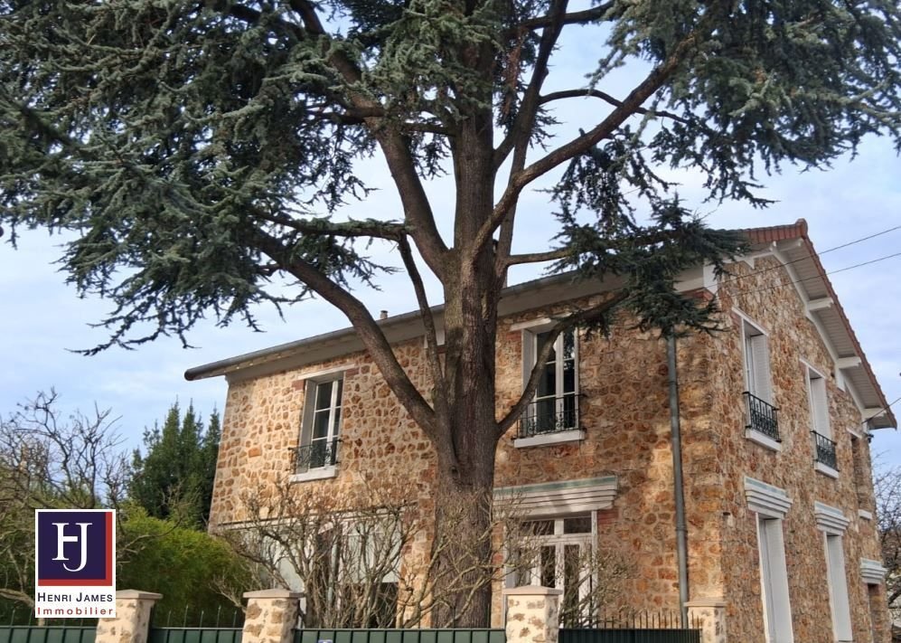 House in Domaine National du Château, Versailles, France 2 - 17103961