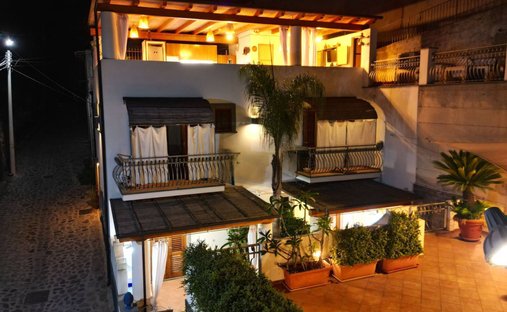 Villa à Lipari, Sicile, Italie 1