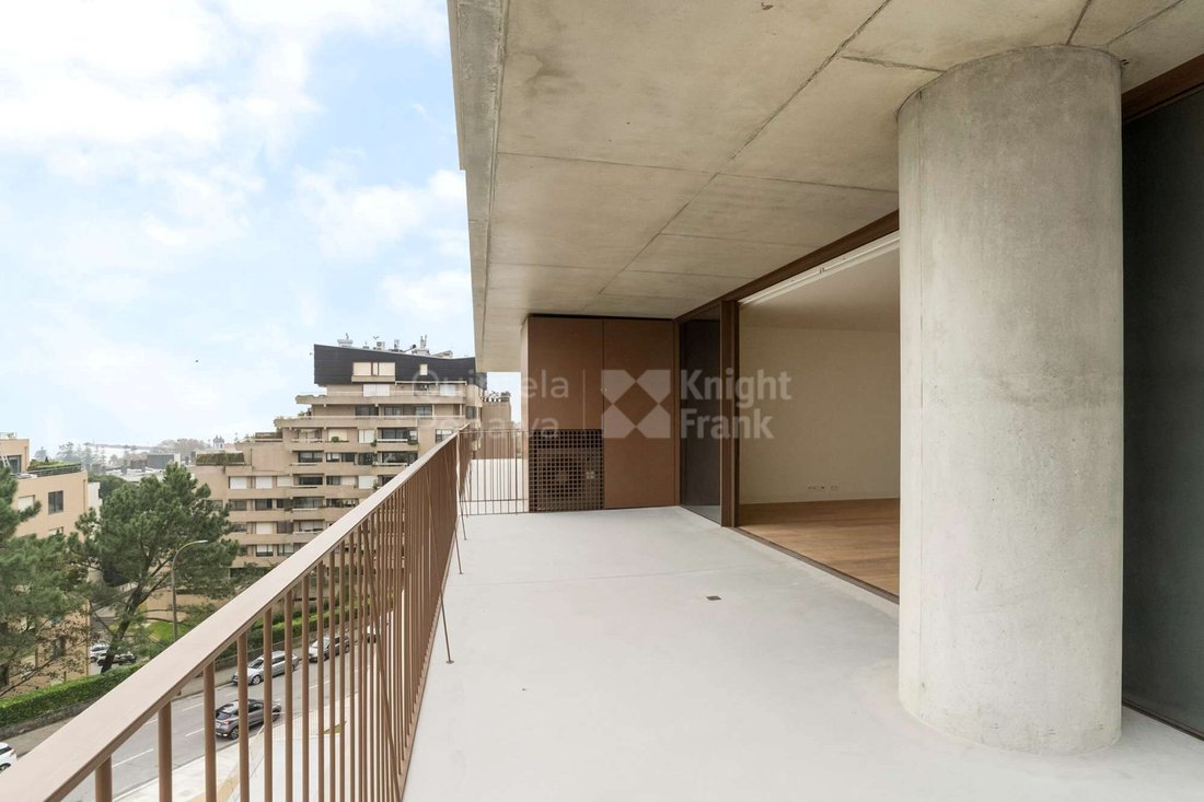 Apartment in Lordelo do Ouro e Massarelos, Porto District, Portugal 1 - 15033889