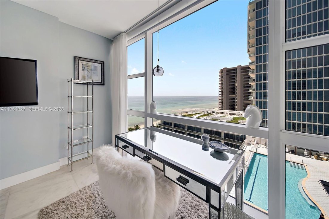 Condo in Miami Beach, Florida, United States 5 - 17135951