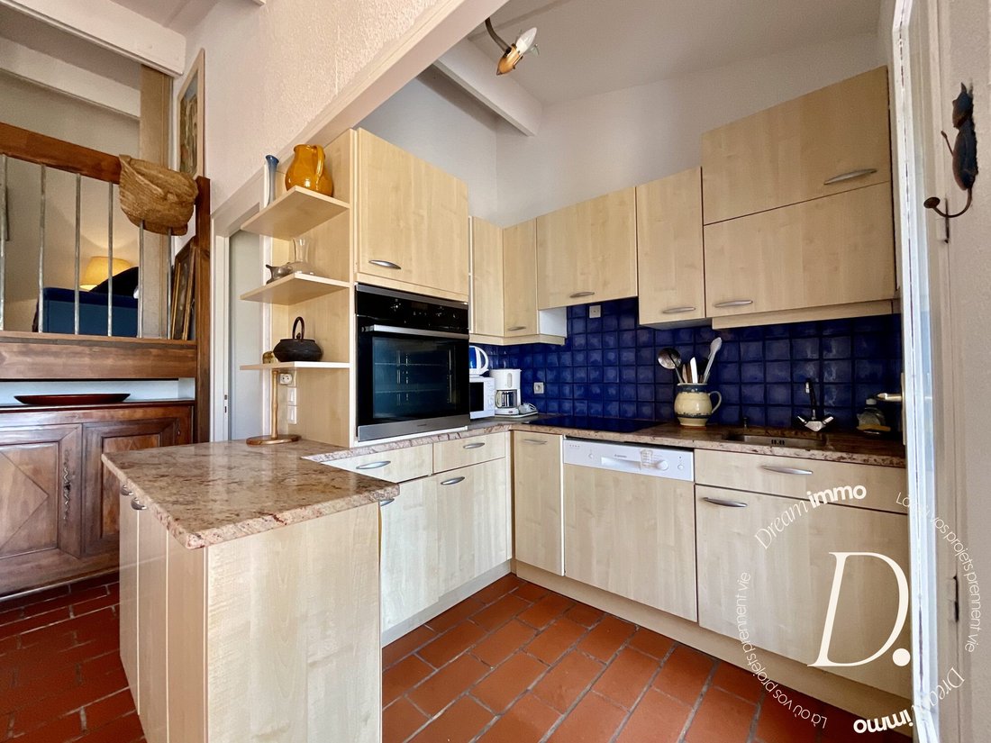 House in La Londe-les-Maures, Provence-Alpes-Côte d'Azur, France 3 - 17137007
