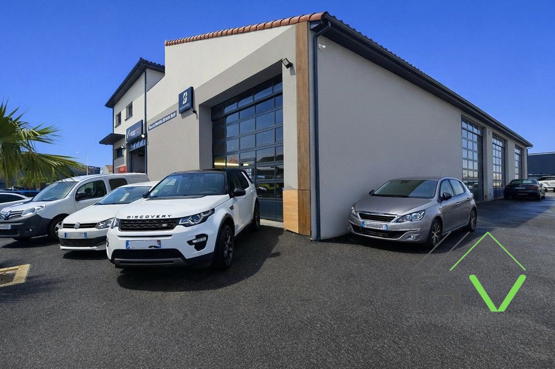 Centre Ville, Vauvert, France 2 - 17137048