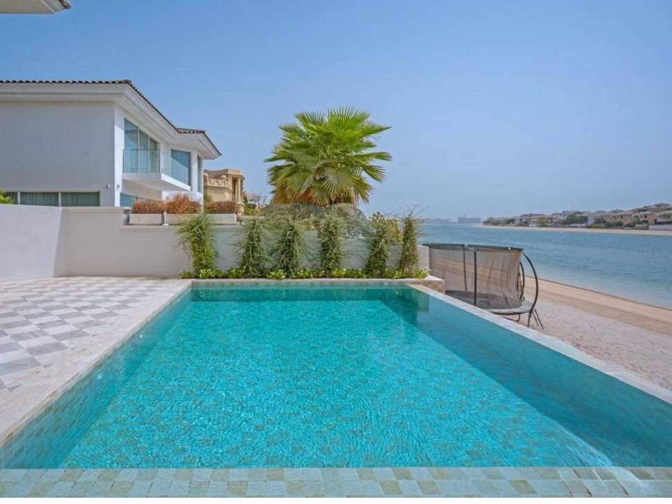 Villa in Palm Jumeirah, Dubai, United Arab Emirates 1 - 17137254