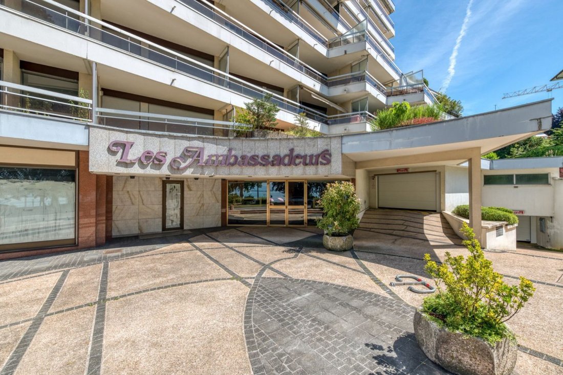Apartment in Evian-les-Bains, Auvergne-Rhône-Alpes, France 2 - 17136974