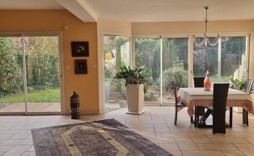 Maison à Tours, Centre-Val de Loire, France 1