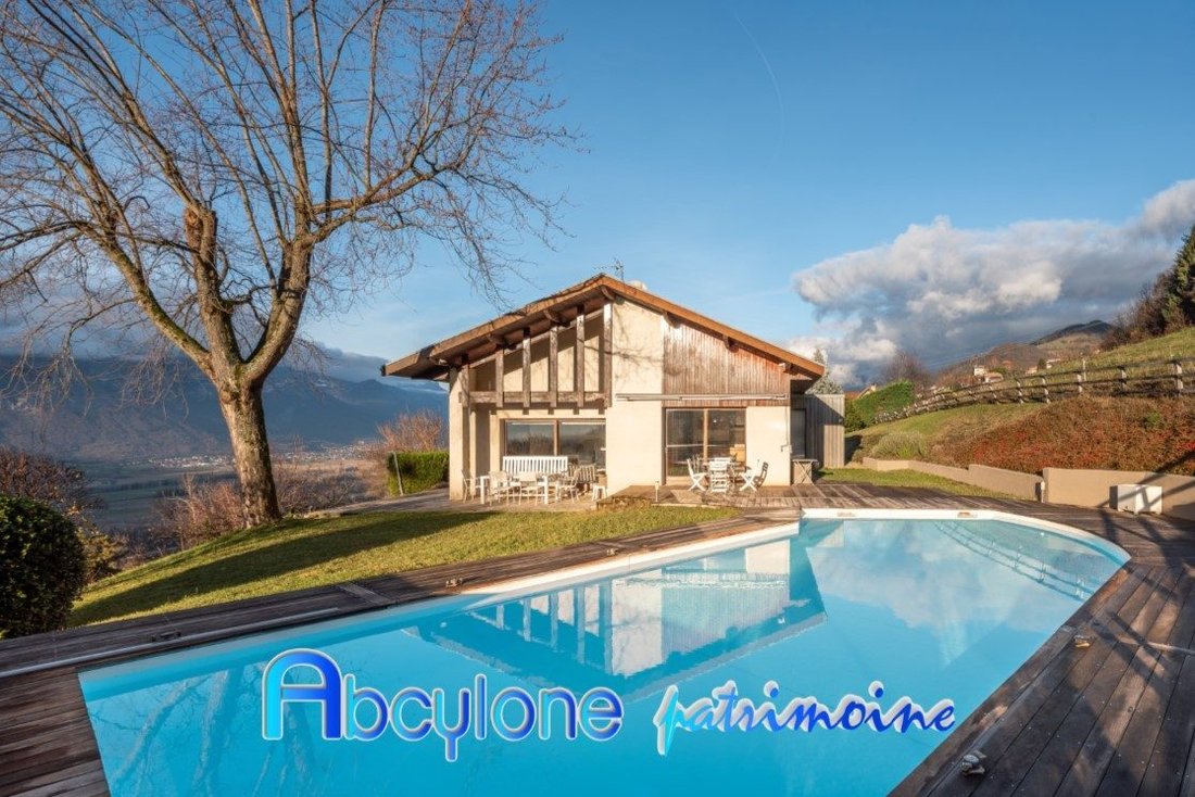 House in Froges, Auvergne-Rhône-Alpes, France 1 - 16759531