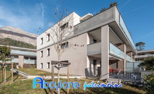 Apartment in Corenc, Auvergne-Rhône-Alpes, France 1