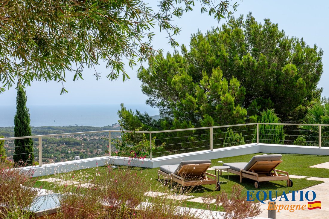 Villa in Ibiza Town, Balearic Islands, Spain 1 - 17137242