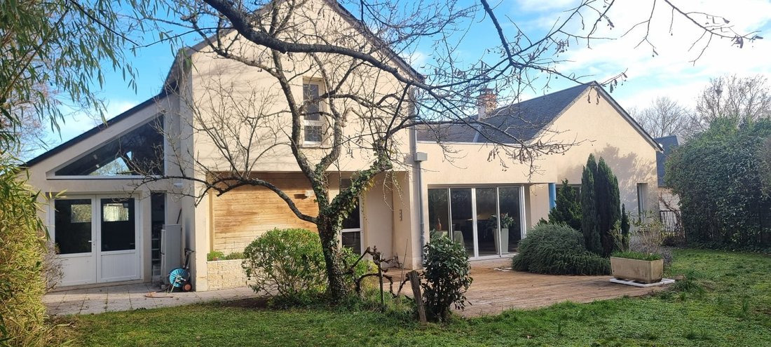 House in Tours, Centre-Val de Loire, France 2 - 17137084