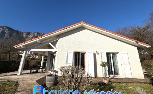 Maison à Corbonne-Centre-Maréchaux, Saint-Ismier, France 1