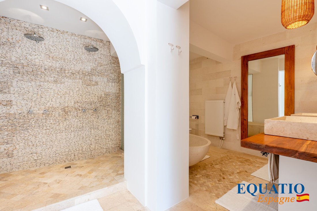 Villa in Ibiza Town, Balearic Islands, Spain 5 - 17137242