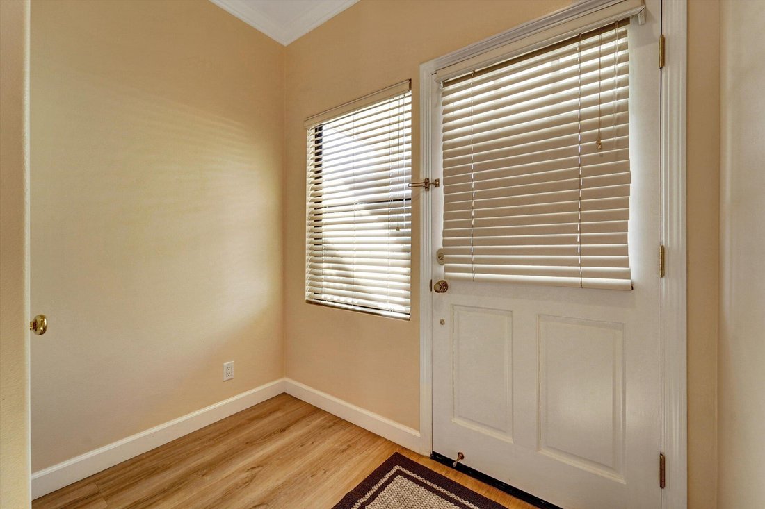 Condo in Carpinteria, California, United States 5 - 17137416