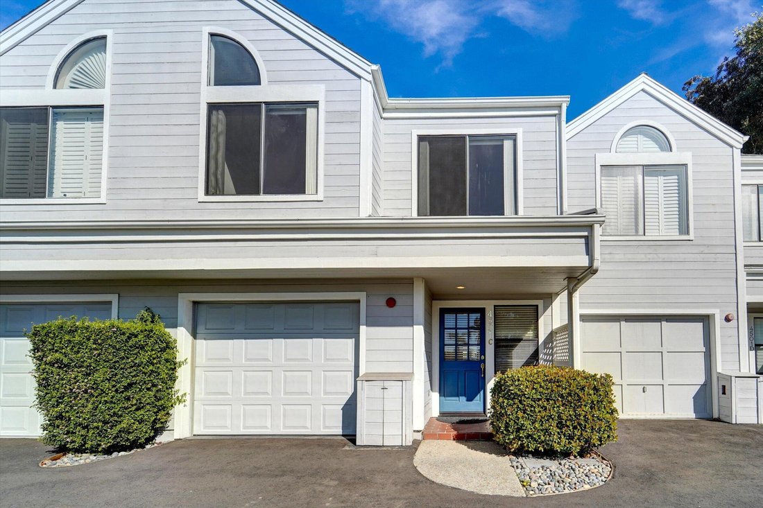 Condo in Carpinteria, California, United States 1 - 17137416