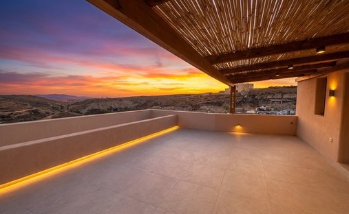 House in Thira, Aegean, Greece 1