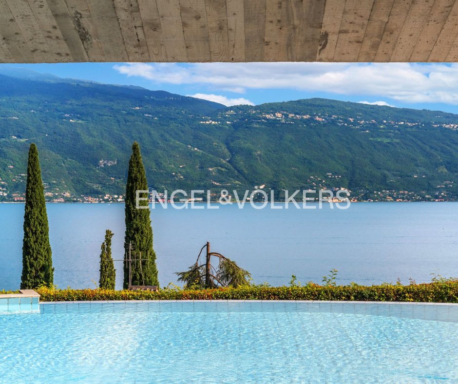 Villa in Gargnano, Lombardy, Italy 2 - 17138444