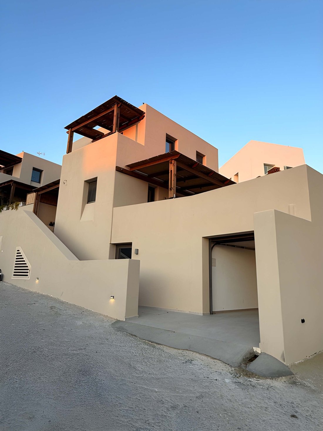 House in Thira, Aegean, Greece 4 - 17138429