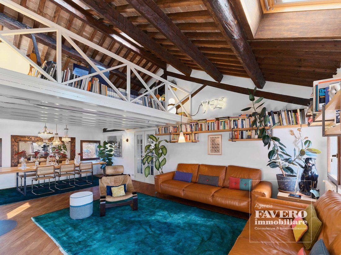 Penthouse in Dolo, Veneto, Italy 2 - 17137872