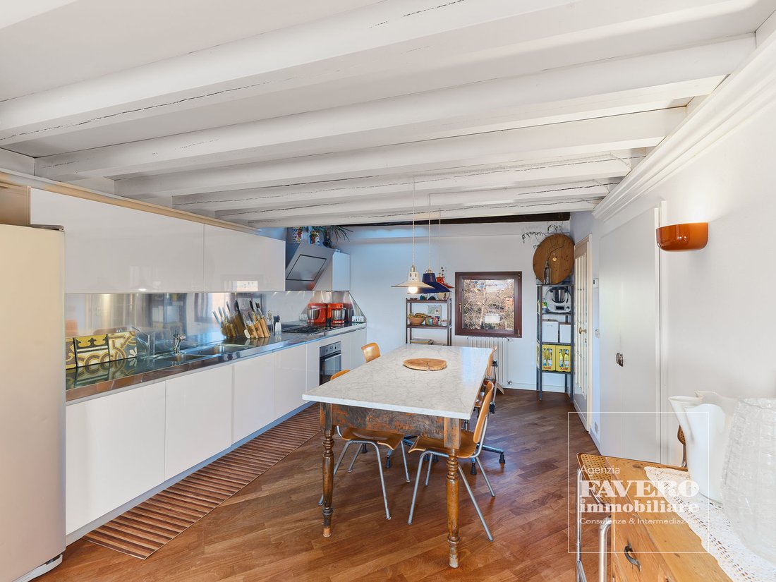 Penthouse in Dolo, Veneto, Italy 4 - 17137872