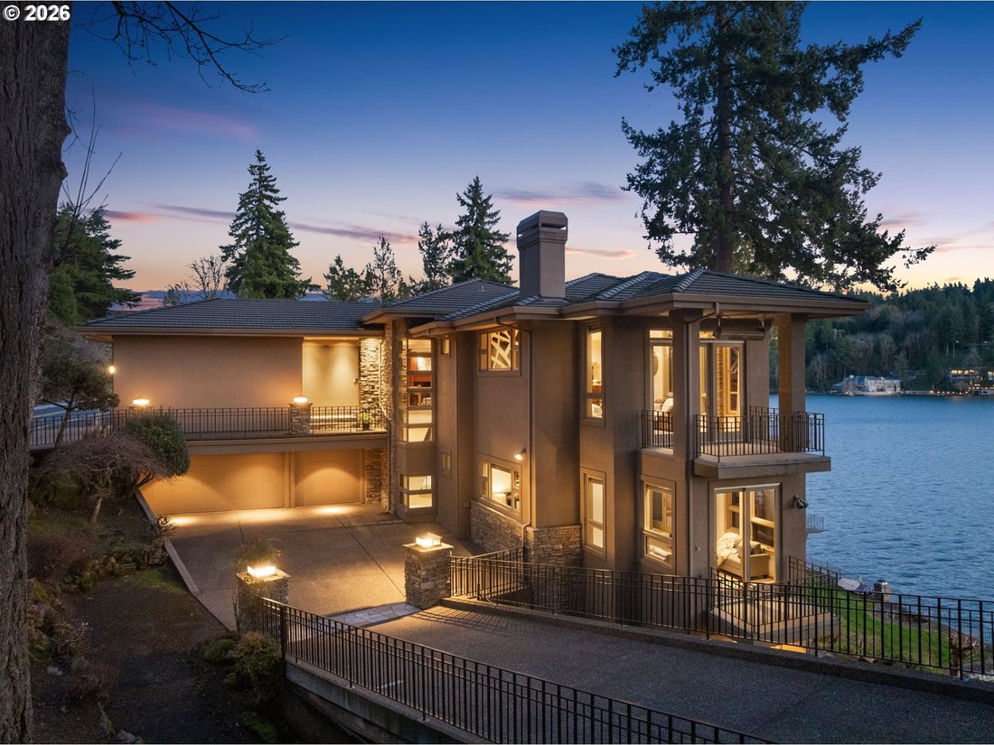 House in Lake Oswego, Oregon, United States 2 - 17138440