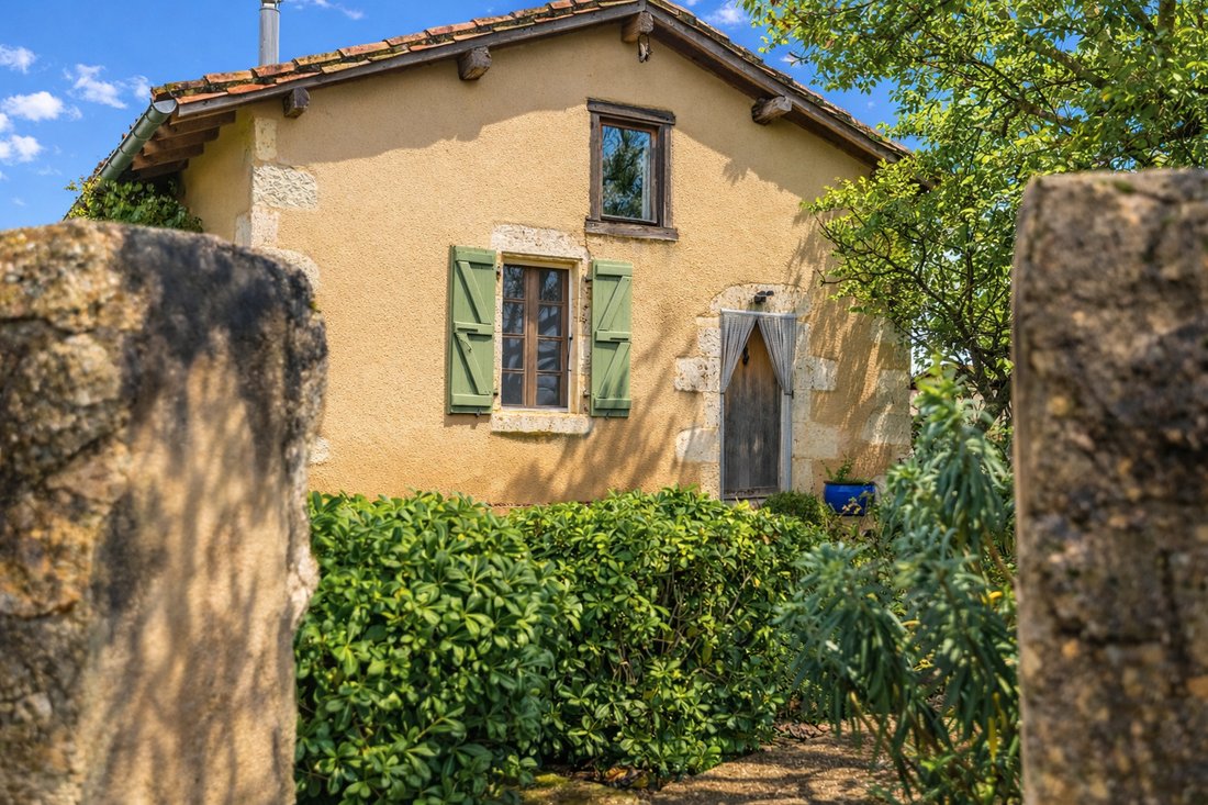 House in Beaumont-de-Lomagne, Occitania, France 4 - 17137884