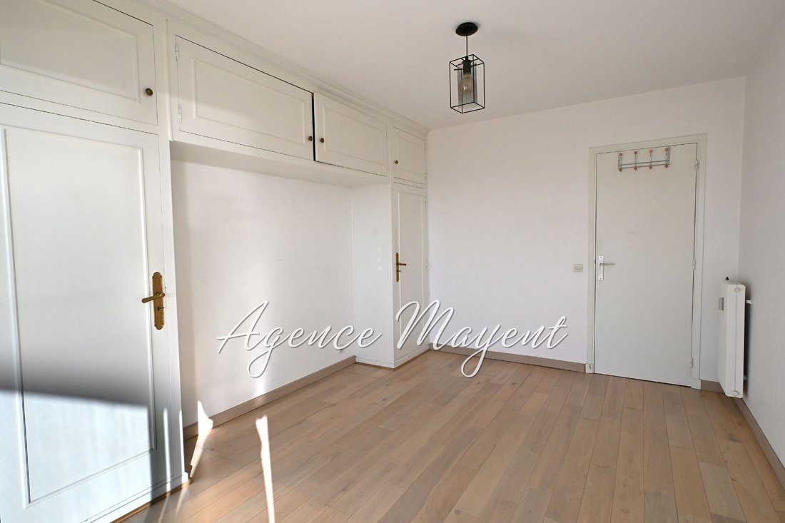 Apartment in La Source, Cannes, France 4 - 17137899