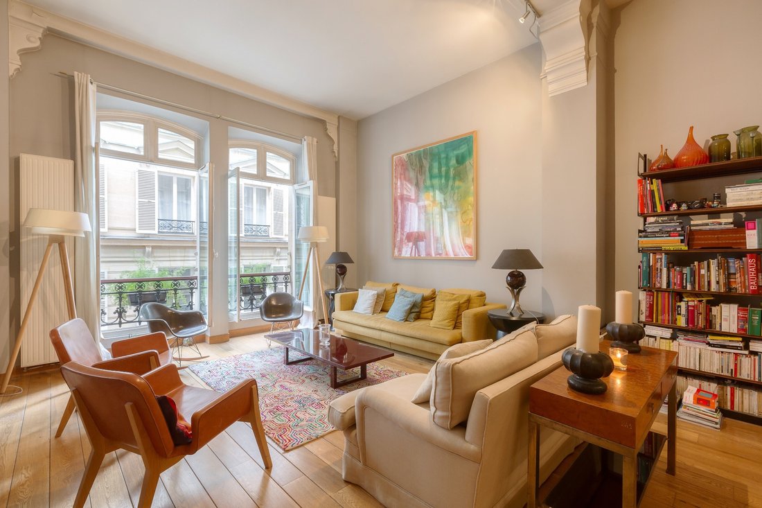 Apartment in Lorette-Martyrs, Paris 9e Arrondissement, Paris 3 - 17137801