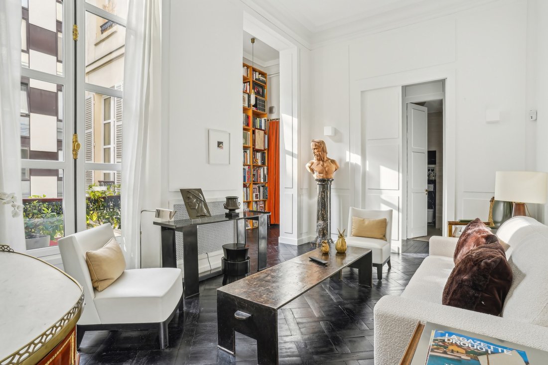 Apartment in Cambronne-Garibaldi, Paris 15e Arrondissement, Paris 2 - 17137797