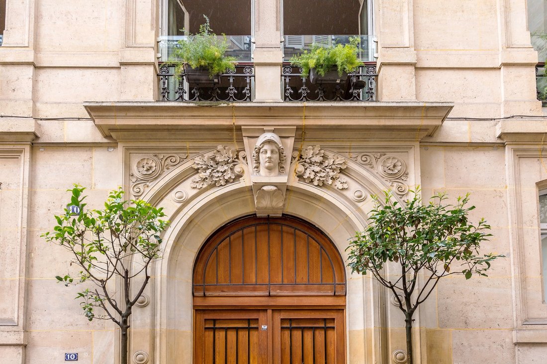 Apartment in Lorette-Martyrs, Paris 9e Arrondissement, Paris 1 - 17137801