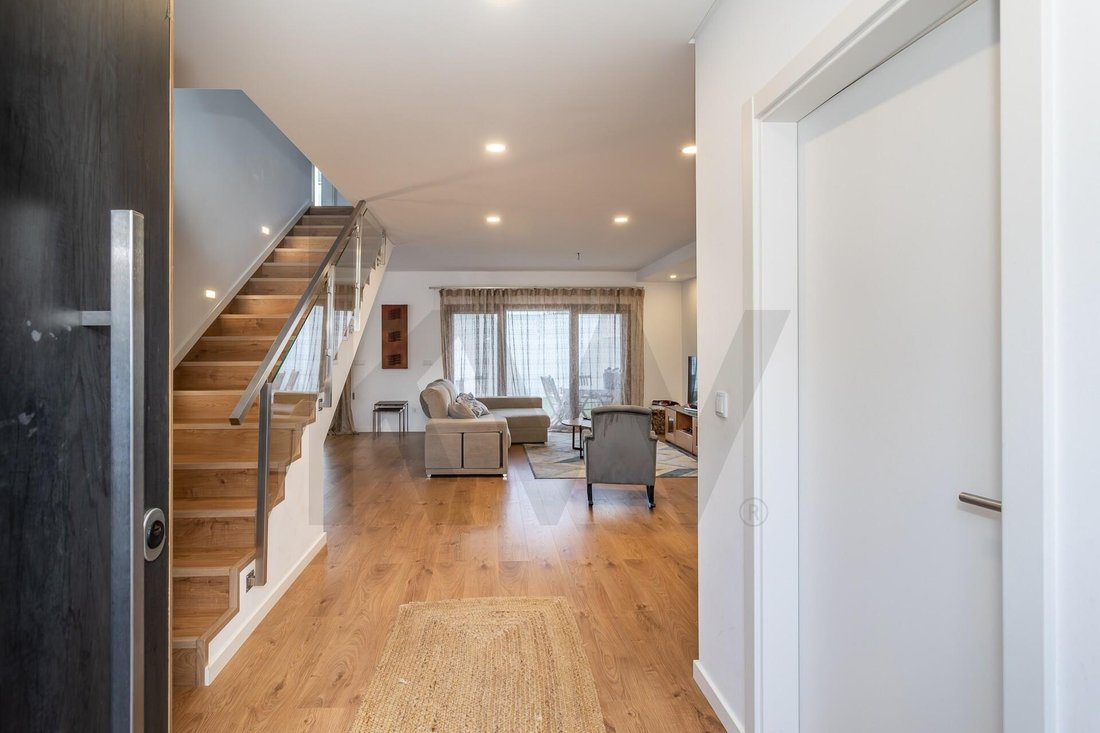 Townhouse in Santa Iria de Azoia, Sao Joao da Talha e Bobadela, Lisbon, Portugal 4 - 17137878