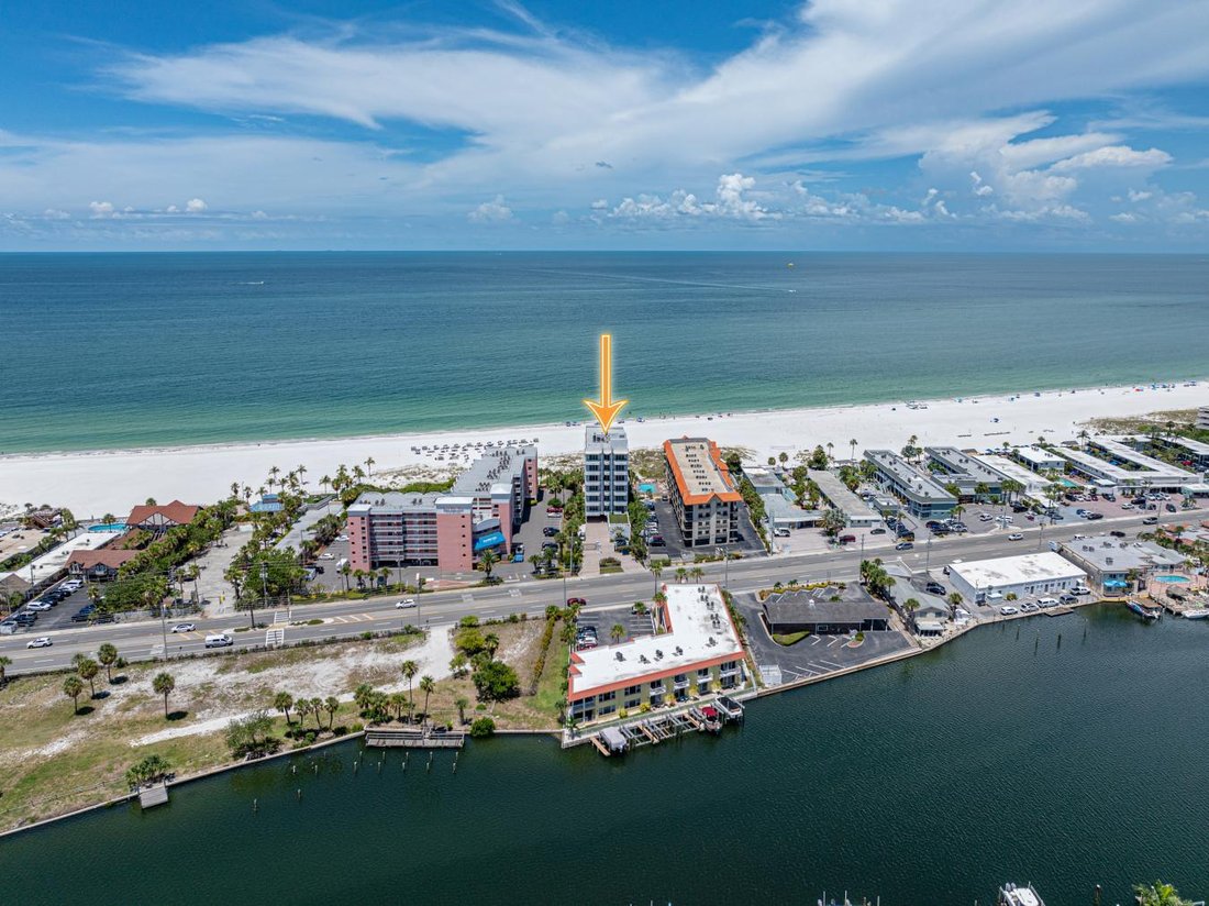 Condo in St. Pete Beach, Florida, United States 1 - 17137857