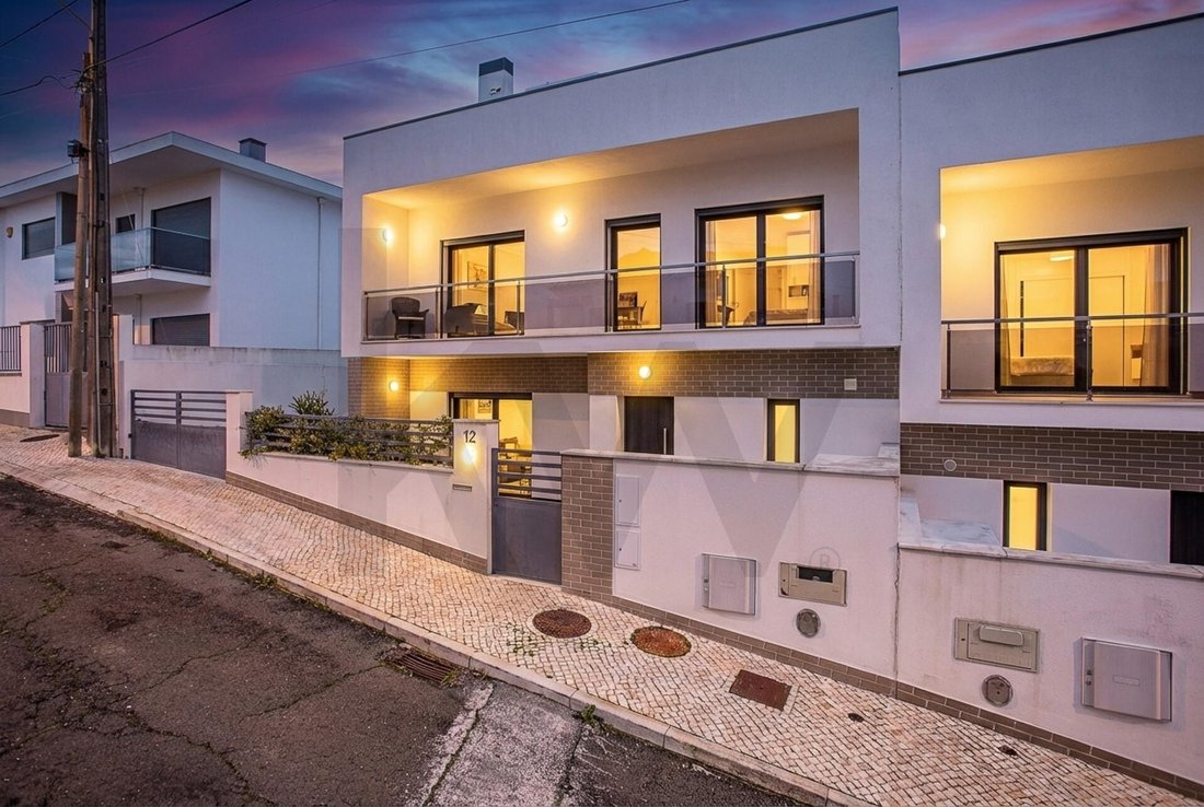 Townhouse in Santa Iria de Azoia, Sao Joao da Talha e Bobadela, Lisbon, Portugal 3 - 17137878