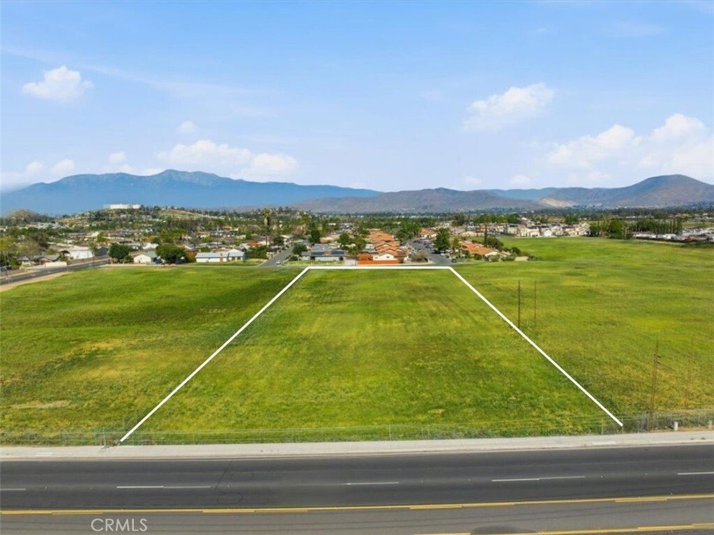 Land in Jurupa Valley, California, United States 2 - 17138447