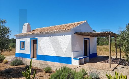 Land in Santiago do Cacem, Santa Cruz e Sao Bartolomeu da Serra, Setubal, Portugal 1