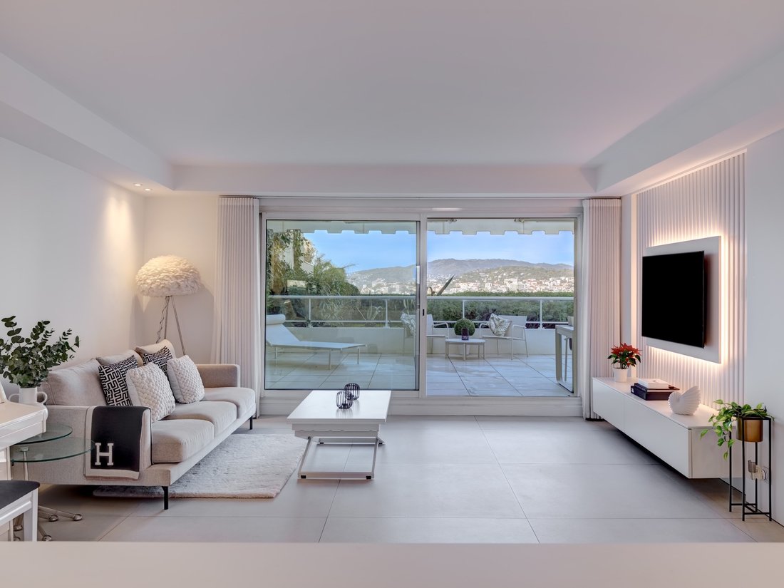 Apartment in Saint Nicolas, Cannes, France 2 - 17137773