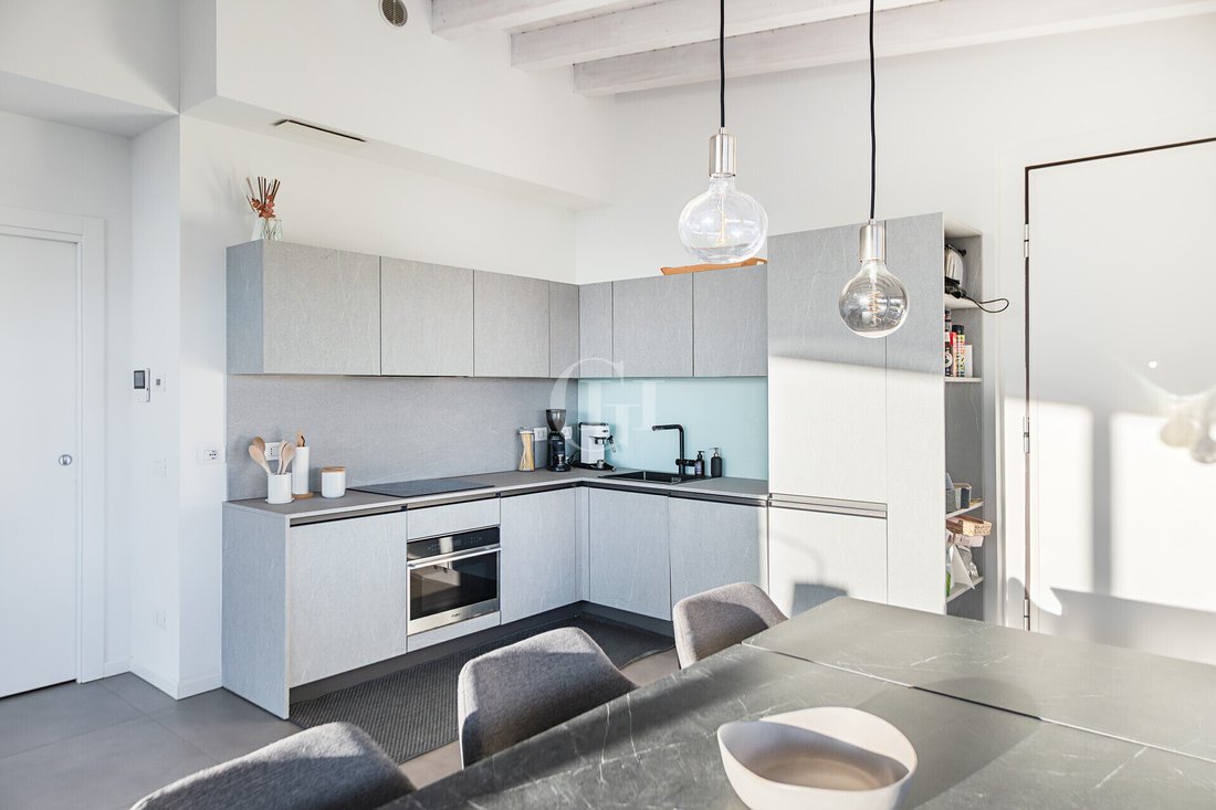 Villa in Moniga del Garda, Lombardy, Italy 5 - 17137860